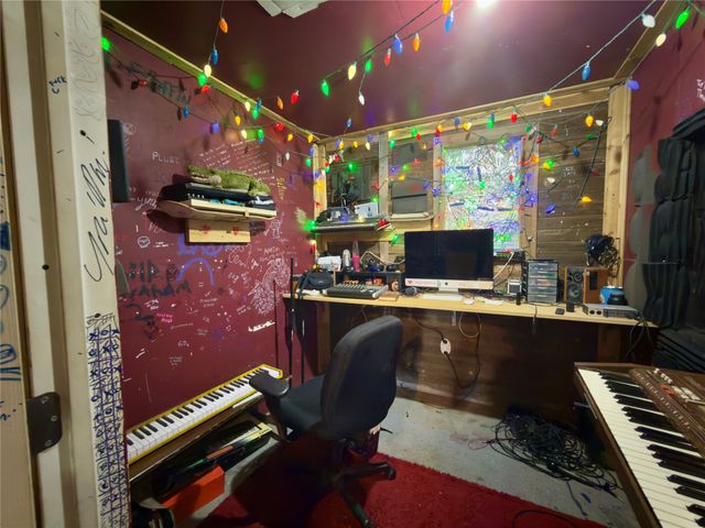 1544 Stainback Road, Red Oak, TX 75154