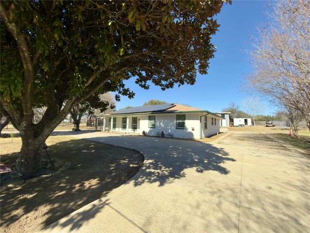 1544 Stainback Road, Red Oak, TX 75154