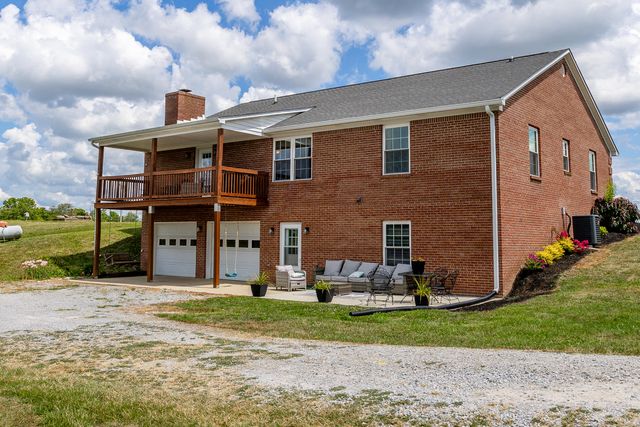 521 Adams Lane, Harrodsburg, KY 40330