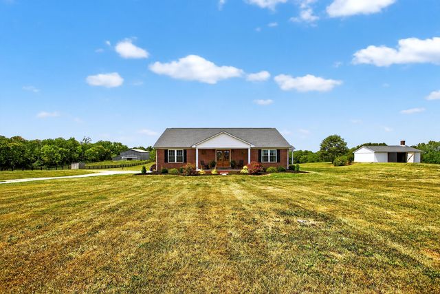 521 Adams Lane, Harrodsburg, KY 40330