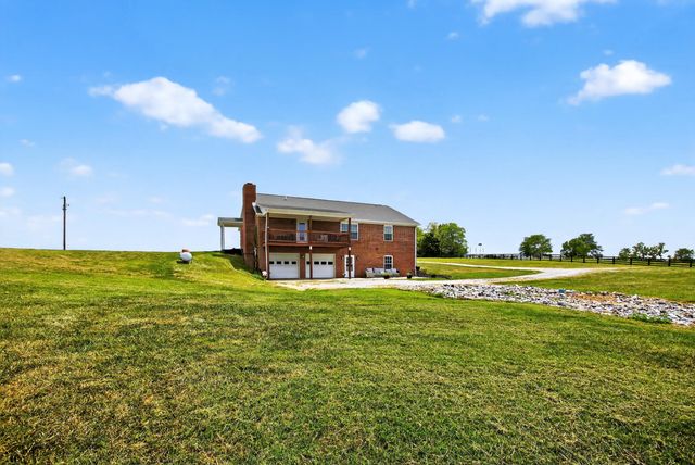 521 Adams Lane, Harrodsburg, KY 40330