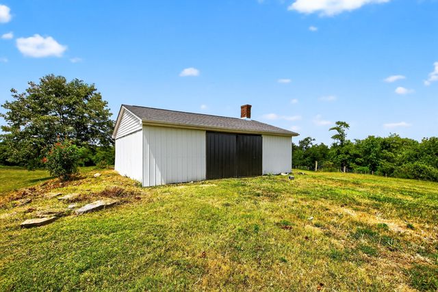 521 Adams Lane, Harrodsburg, KY 40330