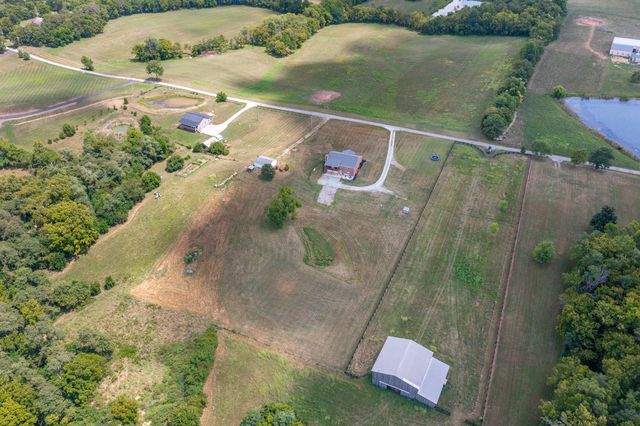 521 Adams Lane, Harrodsburg, KY 40330