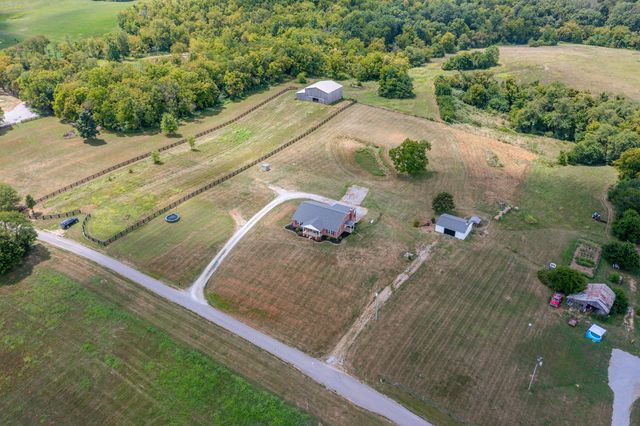 521 Adams Lane, Harrodsburg, KY 40330