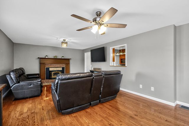 521 Adams Lane, Harrodsburg, KY 40330