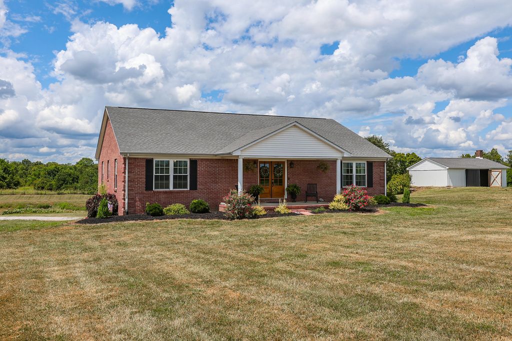 521 Adams Lane, Harrodsburg, KY 40330