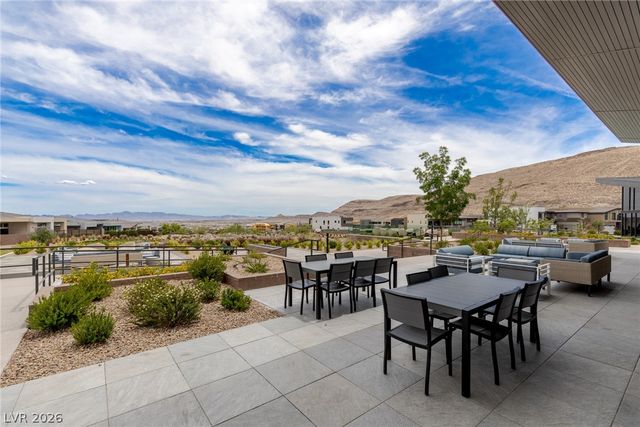 10736 Patina Hills Court, Las Vegas, NV 89135