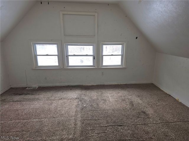 1895 Chapman Avenue, East Cleveland, OH 44112