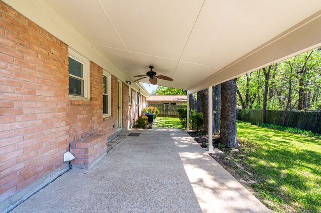 1702 Hendrix Drive, Irving, TX 75061