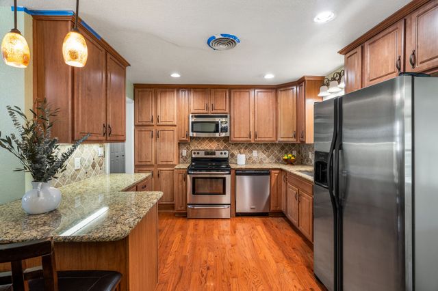 1702 Hendrix Drive, Irving, TX 75061