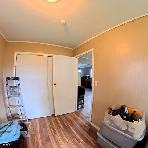 1220 N 13th Street, Terre Haute, IN 47807