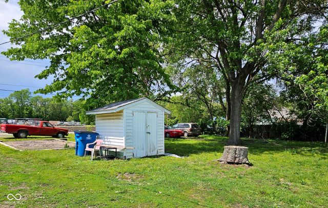 1220 N 13th Street, Terre Haute, IN 47807