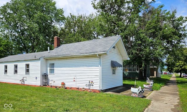 1220 N 13th Street, Terre Haute, IN 47807