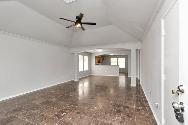 8914 Dirby Street, Houston, TX 77075