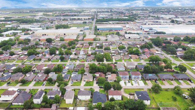 8914 Dirby Street, Houston, TX 77075