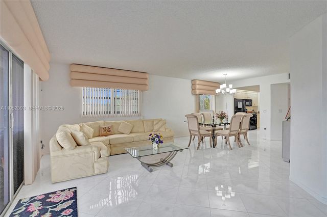 12955 SW 16th Ct 314M, Pembroke Pines, FL 33027