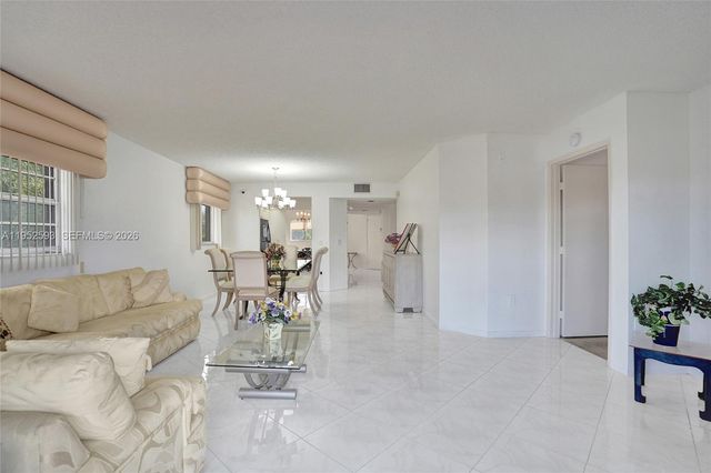 12955 SW 16th Ct 314M, Pembroke Pines, FL 33027