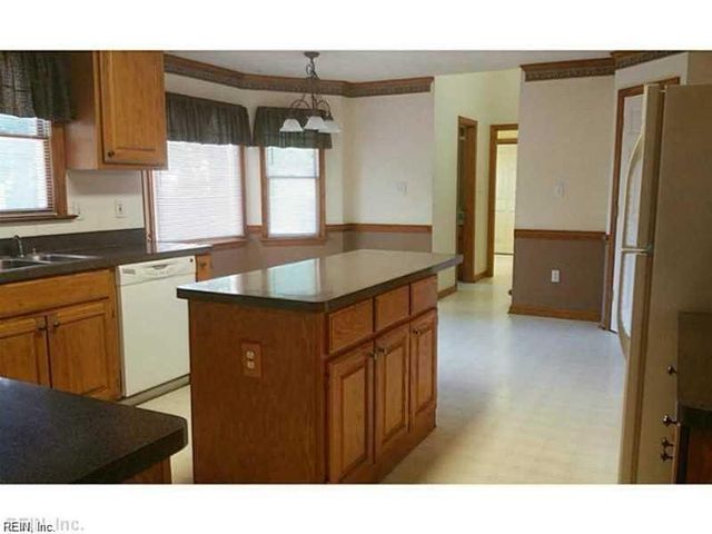 840 Beckley LN, Chesapeake, VA 23322