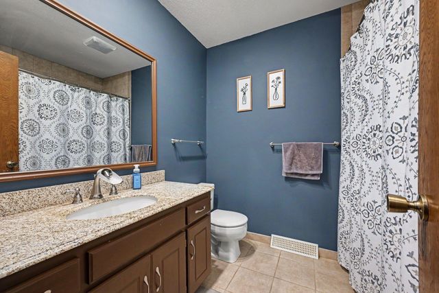 6232 Decatur Avenue N, Brooklyn Park, MN 55428