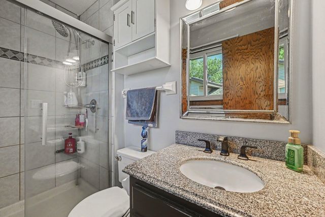 6232 Decatur Avenue N, Brooklyn Park, MN 55428