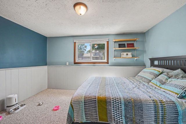6232 Decatur Avenue N, Brooklyn Park, MN 55428