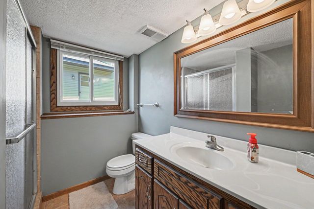 6232 Decatur Avenue N, Brooklyn Park, MN 55428