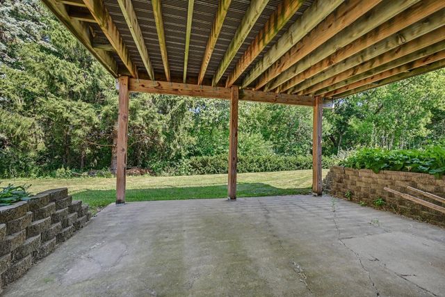 6232 Decatur Avenue N, Brooklyn Park, MN 55428