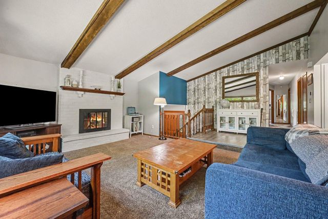 6232 Decatur Avenue N, Brooklyn Park, MN 55428