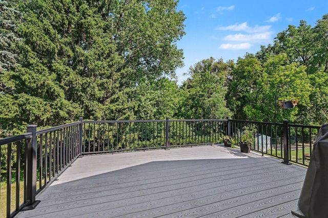 6232 Decatur Avenue N, Brooklyn Park, MN 55428
