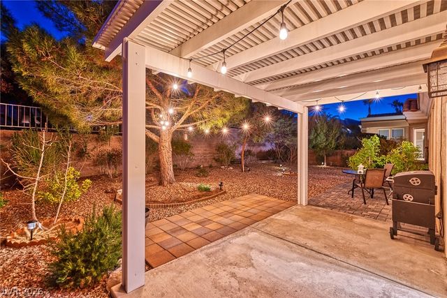 10309 LONGWOOD Drive, Las Vegas, NV 89134