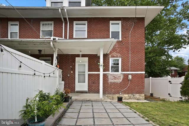 1961 CHESTNUT ST, Harrisburg, PA 17104