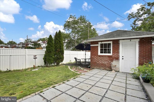 1961 CHESTNUT ST, Harrisburg, PA 17104