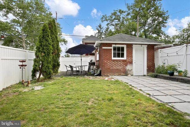 1961 CHESTNUT ST, Harrisburg, PA 17104