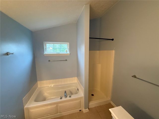 2541 Redtail Court, Twinsburg, OH 44087