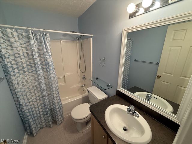 2541 Redtail Court, Twinsburg, OH 44087