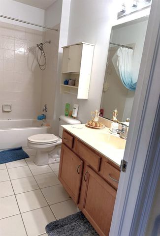 883 MILLBRAE Court 6, West Palm Beach, FL 33401