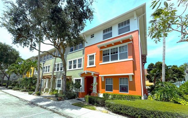 883 MILLBRAE Court 6, West Palm Beach, FL 33401