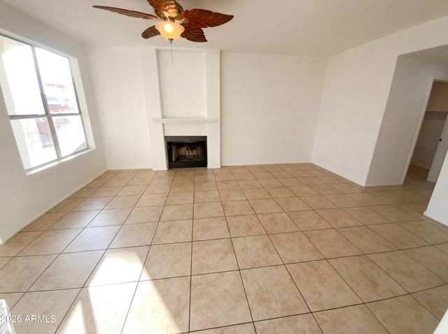 8529 W DAHLIA Drive, Peoria, AZ 85381