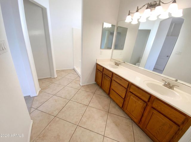 8529 W DAHLIA Drive, Peoria, AZ 85381