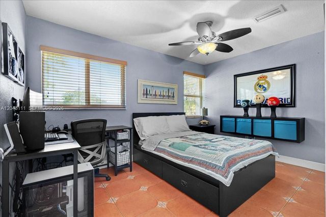 8341 SW 14th St, Miami, FL 33144