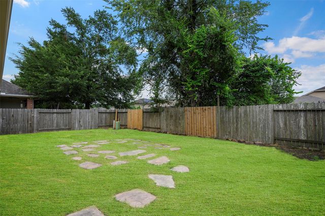 7131 Durango Creek Drive, Magnolia, TX 77354