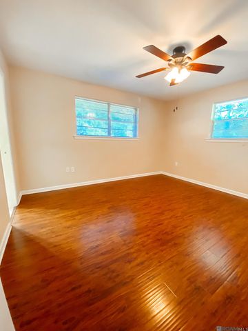 2222 Seracedar, Baton Rouge, LA 70816