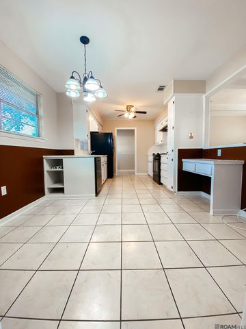 2222 Seracedar, Baton Rouge, LA 70816