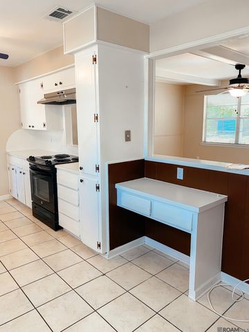 2222 Seracedar, Baton Rouge, LA 70816
