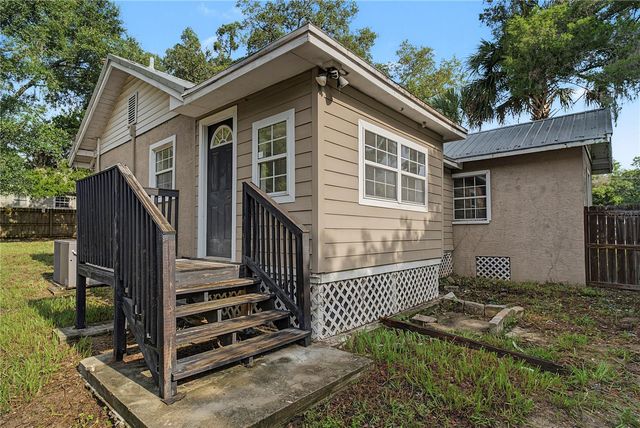 205 E FOUNTAIN STREET, Fruitland Park, FL 34731
