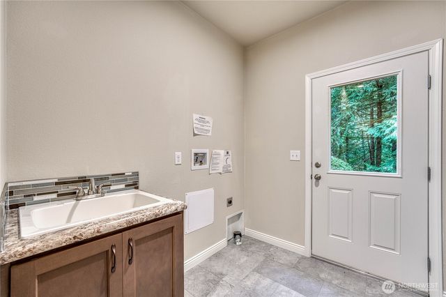 3897 Christine Lane NW, Bremerton, WA 98312