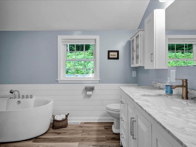 13 Pinehurst Drive, Jericho, VT 05465