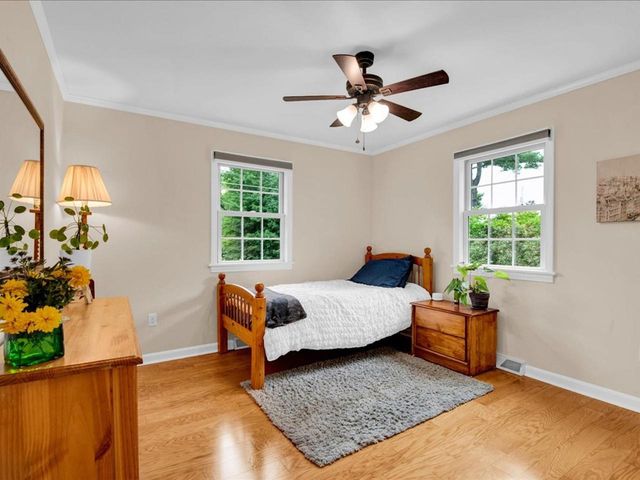 13 Pinehurst Drive, Jericho, VT 05465