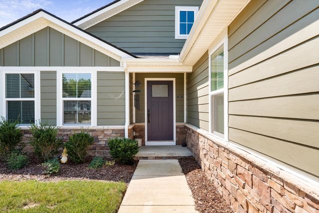 813 Rae Dr, Columbia, TN 38401