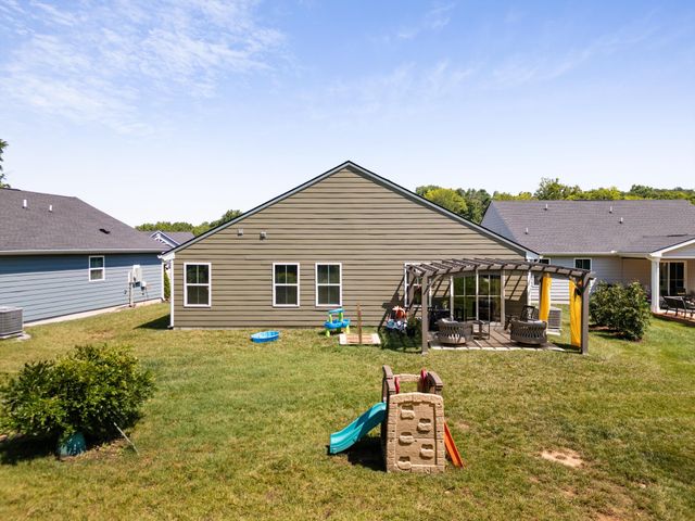 813 Rae Dr, Columbia, TN 38401
